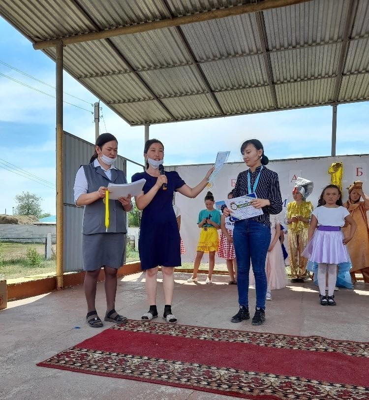 "Малахит" және "Leader" қазақ тілі және ағылшын тілі пәндері бойынша облыстық конкурстарға қатысқан жеңімпаздар!